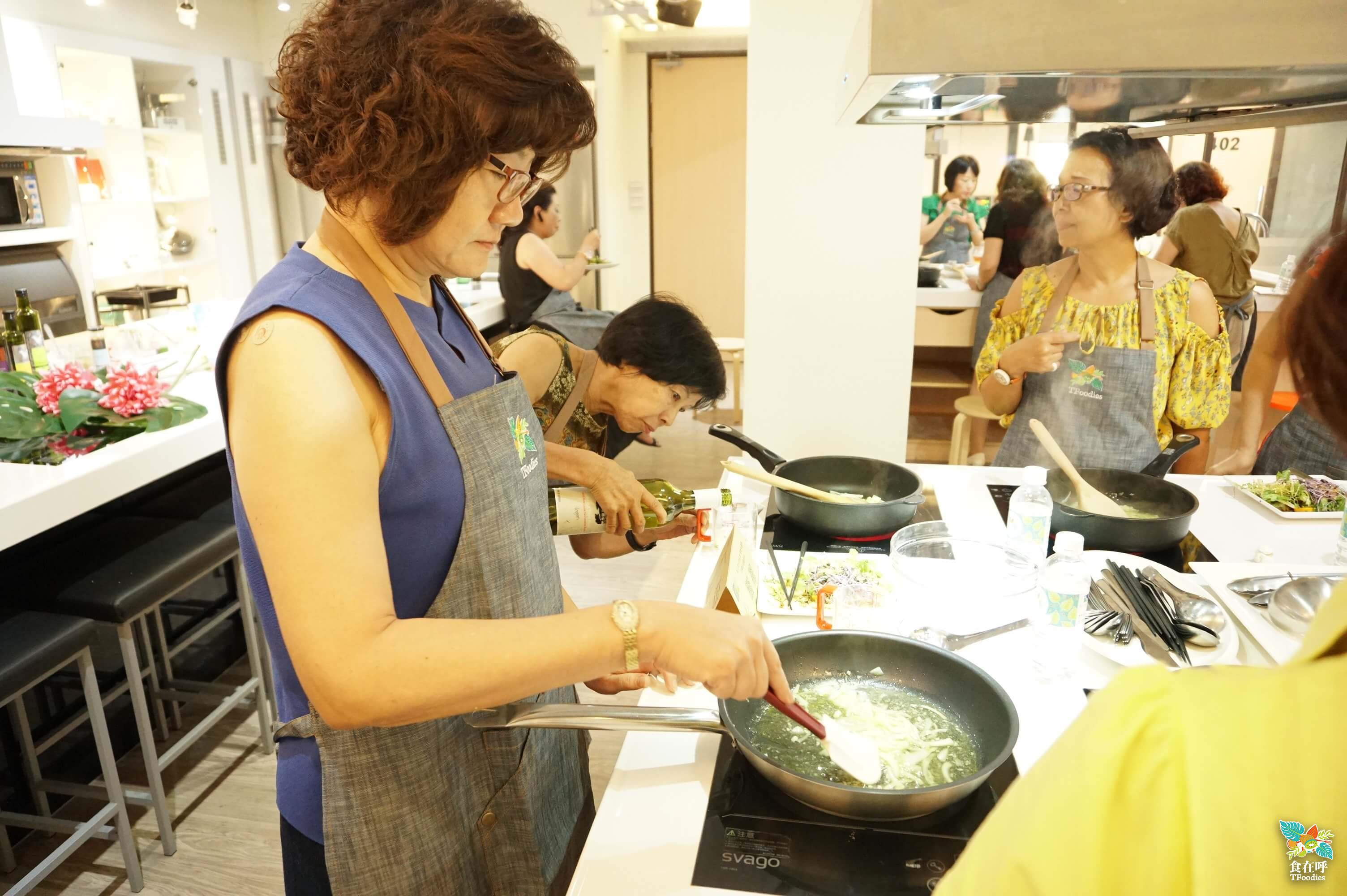 台中婦女會品油廚藝課包班 活動照片 13