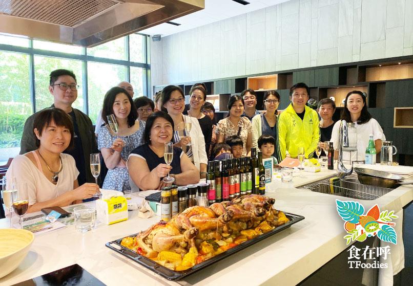 惠宇建設上晴特區感恩節料理餐會 活動照片 10